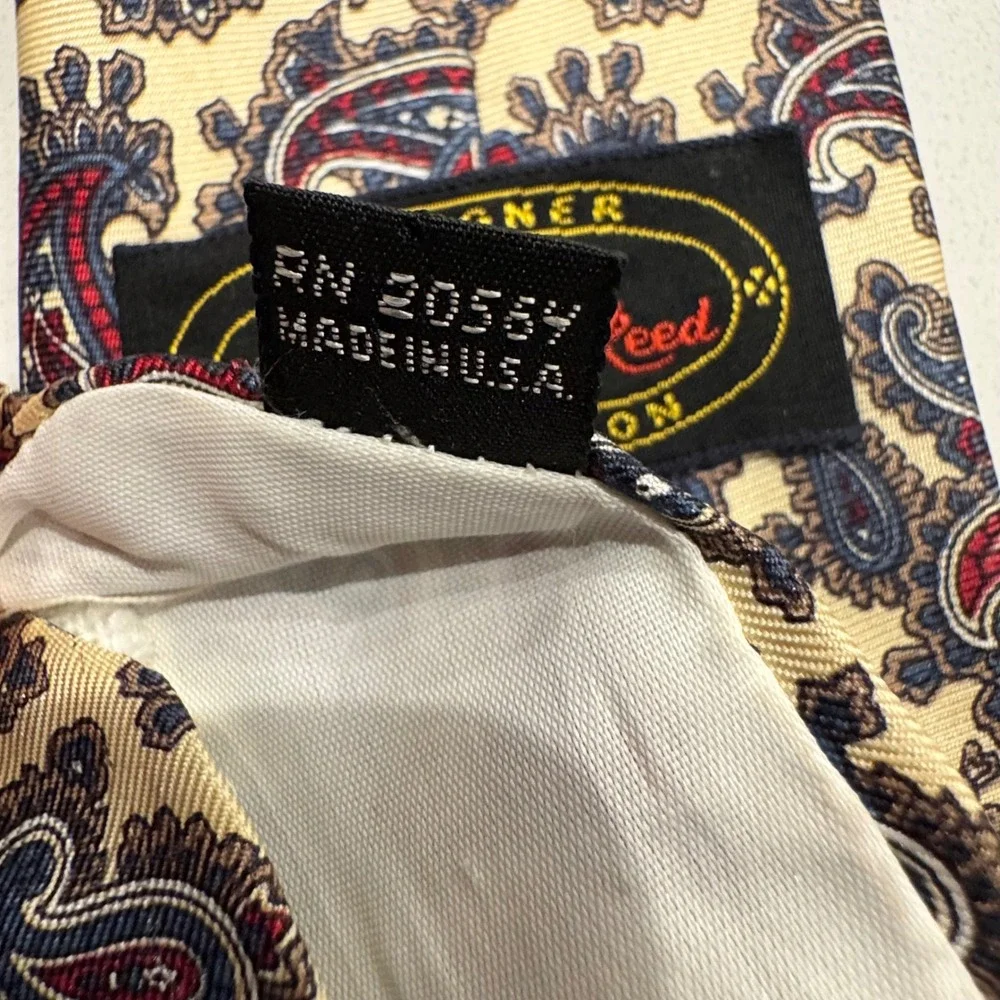 Michael Reed Collection Mens Silk Paisley Tie Red Navy Tan Made in USA RN 20567